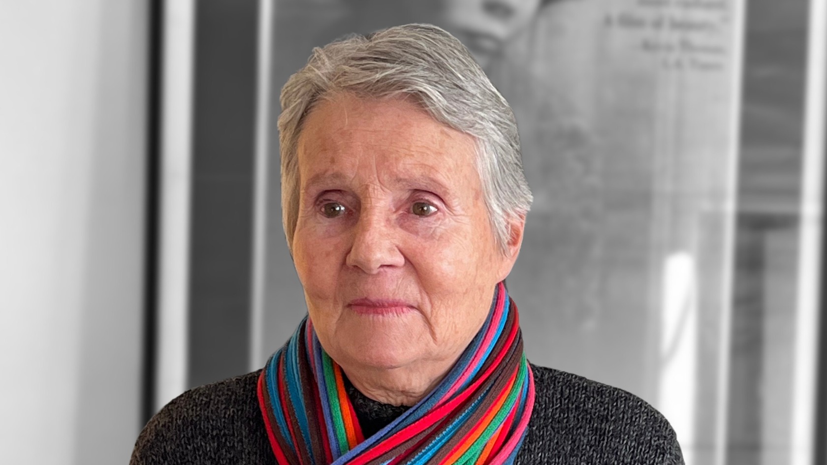 Martine Merlin-Dhaine: dans le crucifix de ma mère, j'ai trouvé une mezouza poster