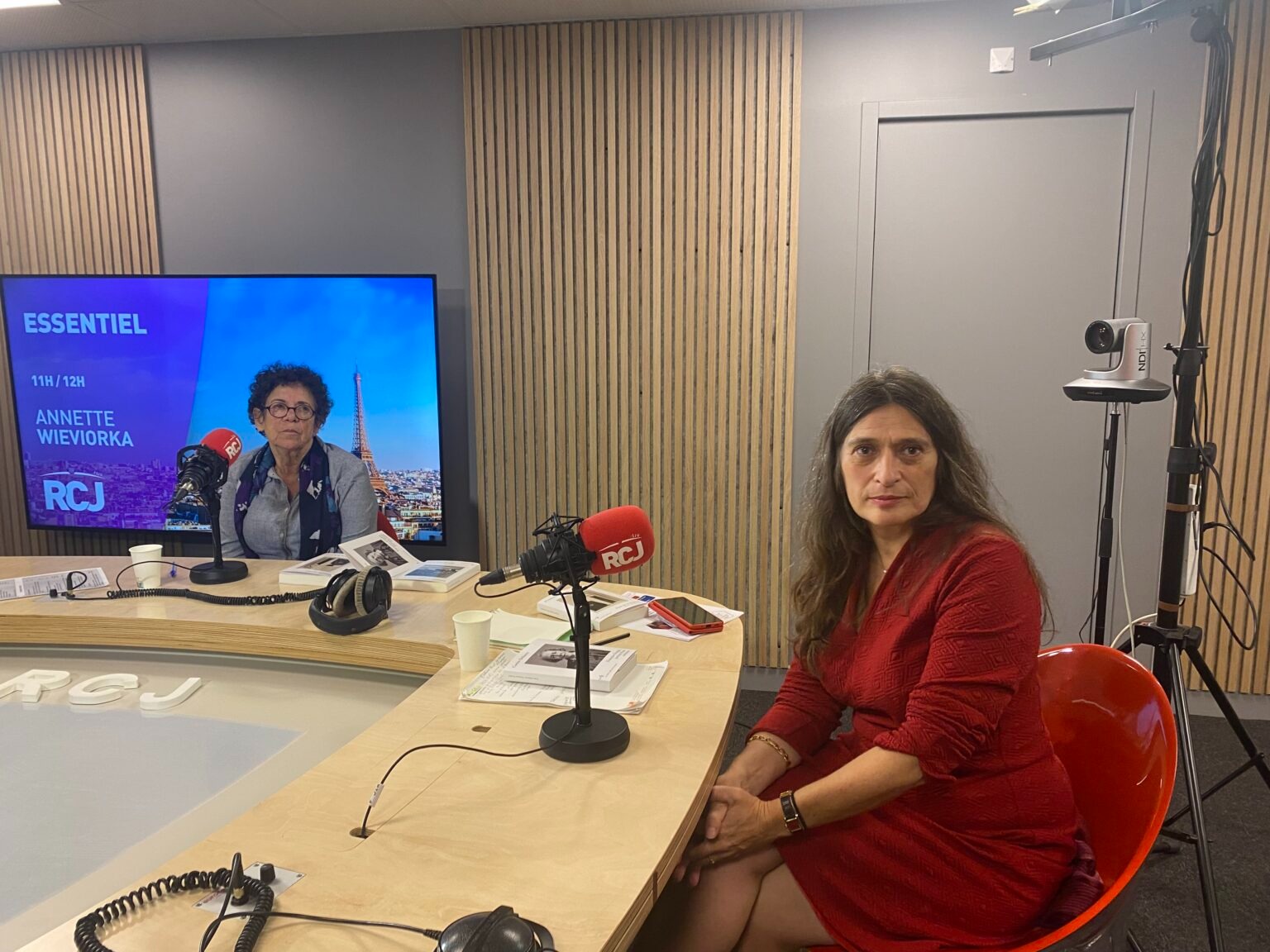  Corine Defrance "Françoise Frenkel, portrait d'une inconnue" background