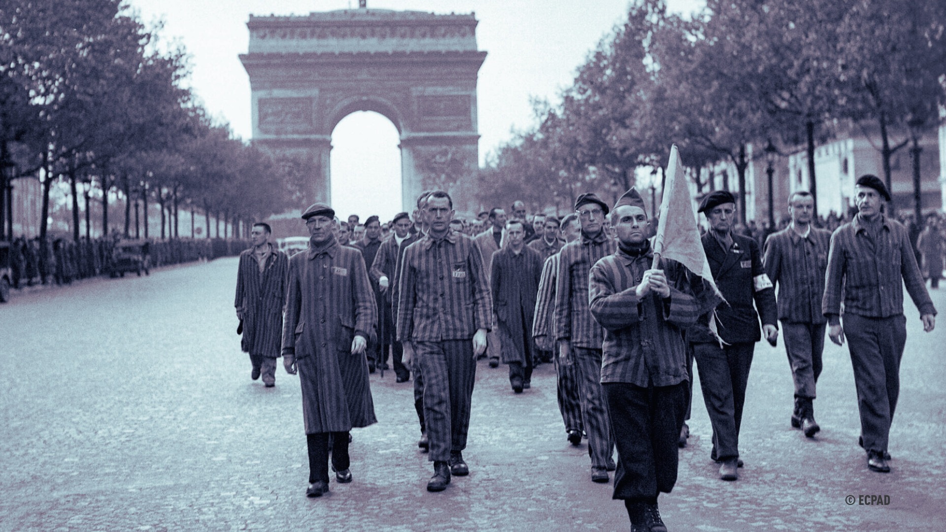 Le retour des déportés de répression et de persécution. regards croisés poster