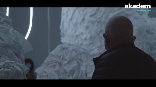 Artiste habité par les ombres thumbnail