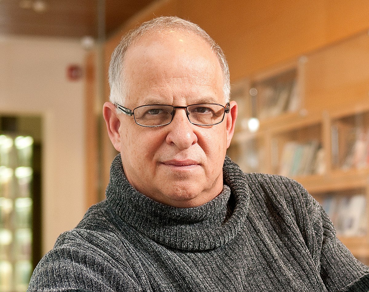 Yigal Schwartz