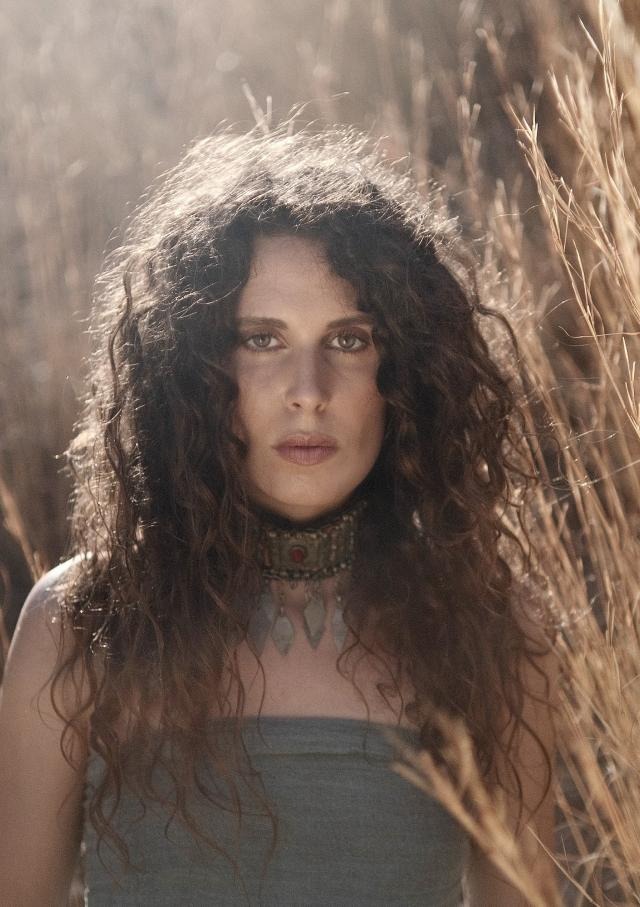 Dafné Kritharas thumbnail