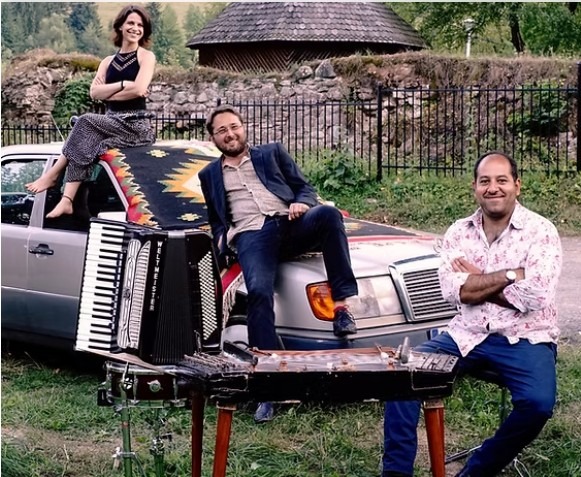 Le Petit Mish-Mash thumbnail